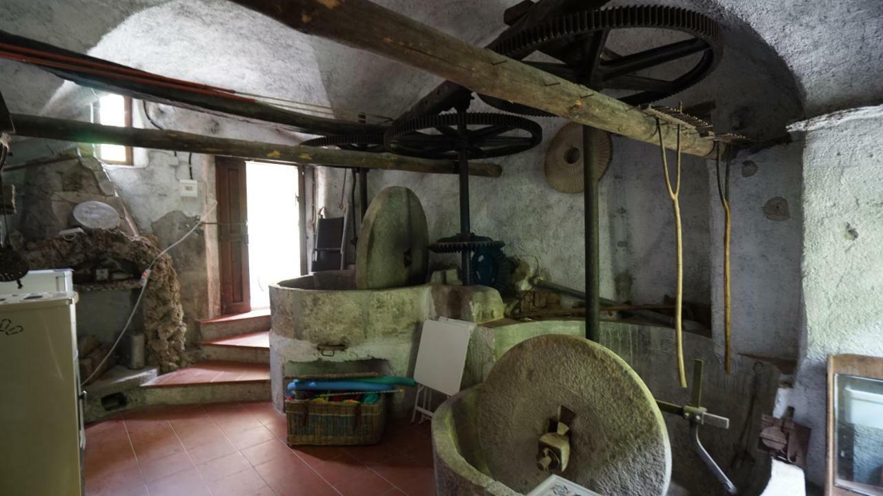 Old Mill Villa Pigna Exteriör bild