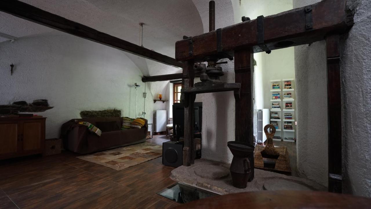 Old Mill Villa Pigna Exteriör bild